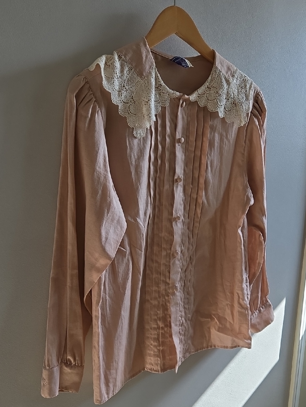 Vintage 80s J. G. Hook Button Down Tuxedo Style Dusty Rose Blouse